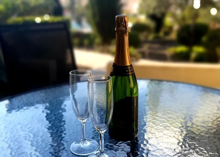 Owls Nest Townhouse Feriehus Paphos