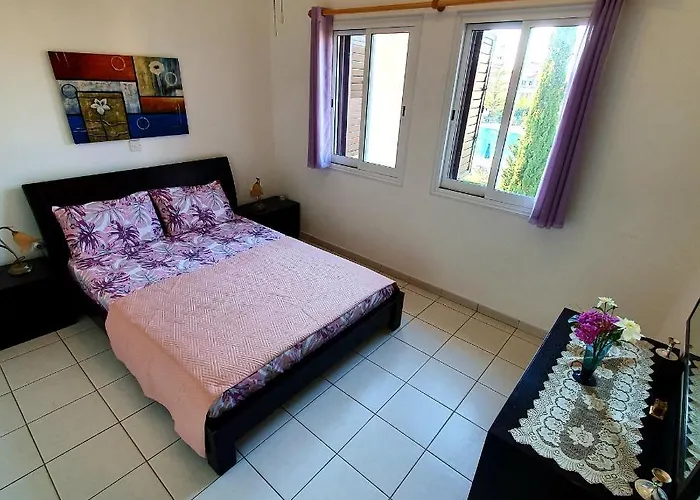 Owls Nest Townhouse * Paphos