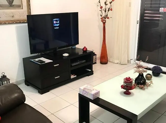 Owls Nest Townhouse Feriehus Paphos