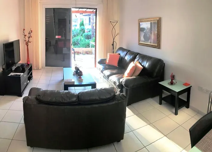 Owls Nest Townhouse 別荘 パ フォス